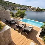 Aparatment House Gloss Primosten