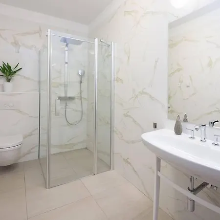 Aparatment House Gloss * Primošten