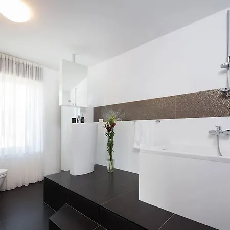 Aparatment House Gloss Willa