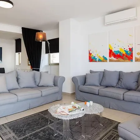Villa Gloss *