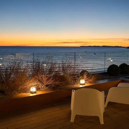 Gloss * פרימוסטן