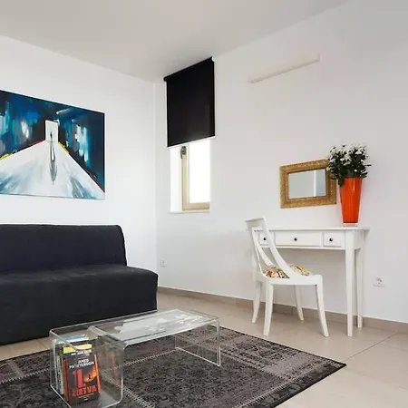 Aparatment House Gloss Willa