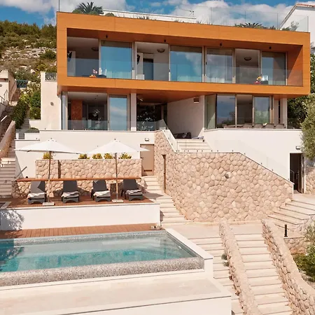 Aparatment House Gloss *