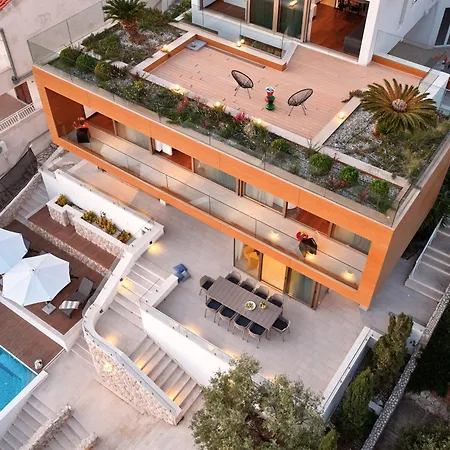 Aparatment House Gloss