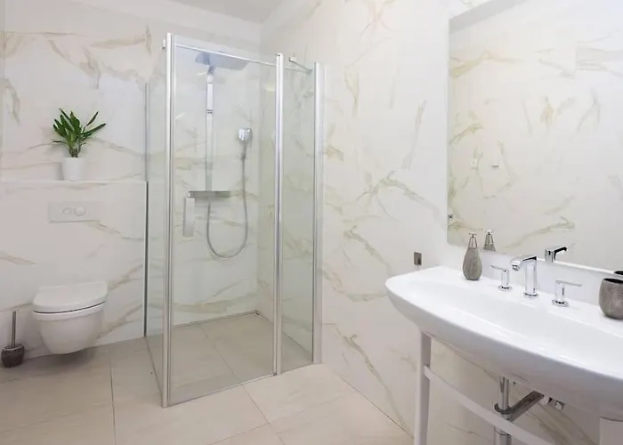 Gloss * פרימוסטן