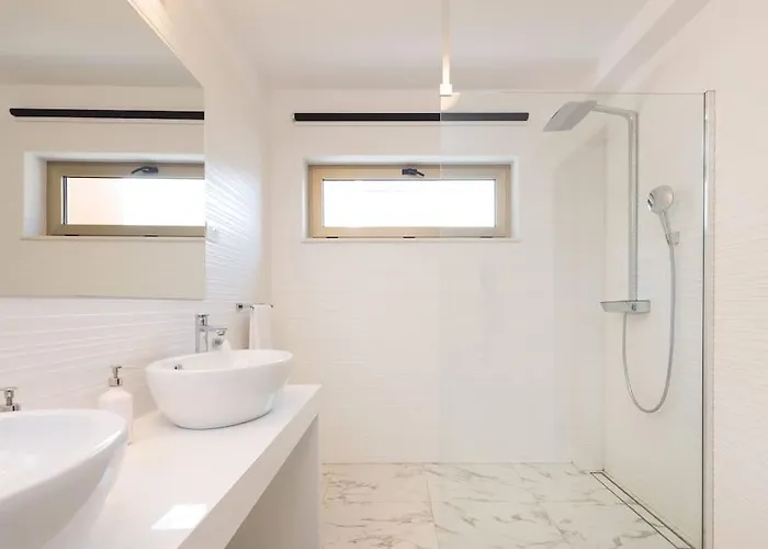 Gloss וילה פרימוסטן