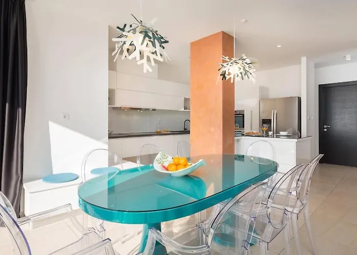 Gloss * פרימוסטן