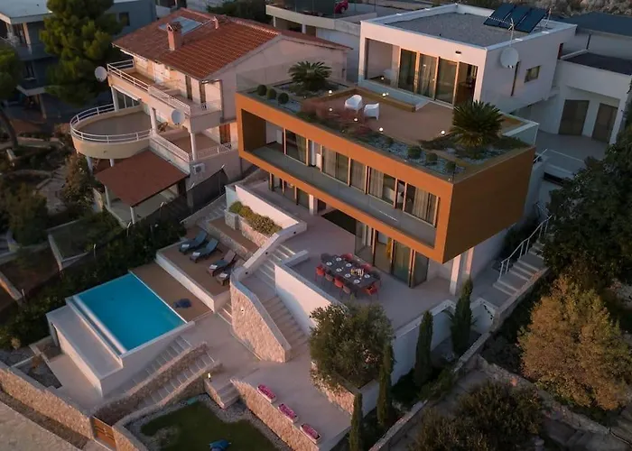 Gloss * פרימוסטן